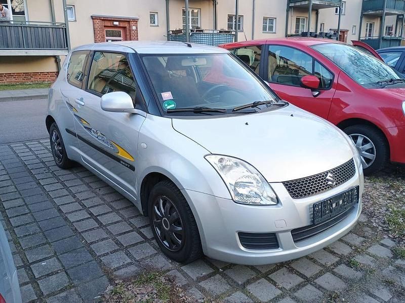 Gebraucht Suzuki Swift 92 PS (67 kW) 2008 Silber Kleinwagen