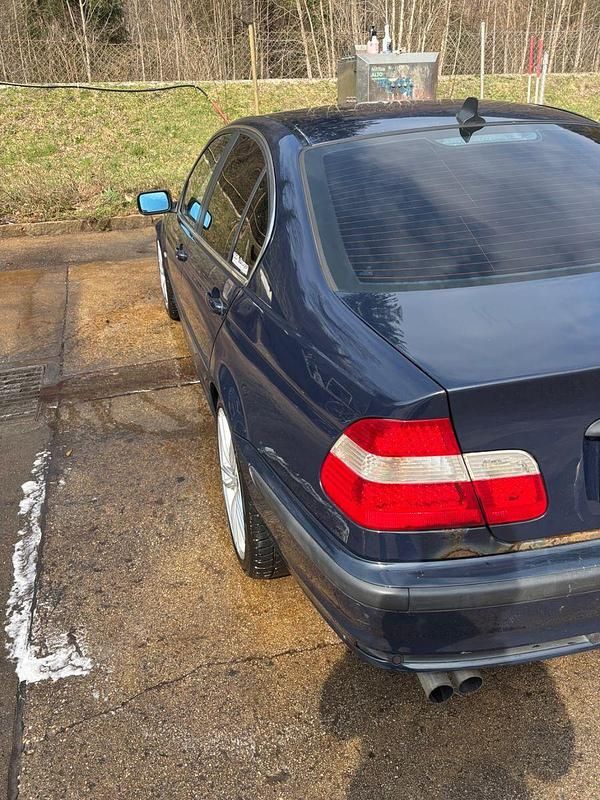 Gebraucht BMW 330 Performance 231 PS (169 kW) 2001 Blau Limousine