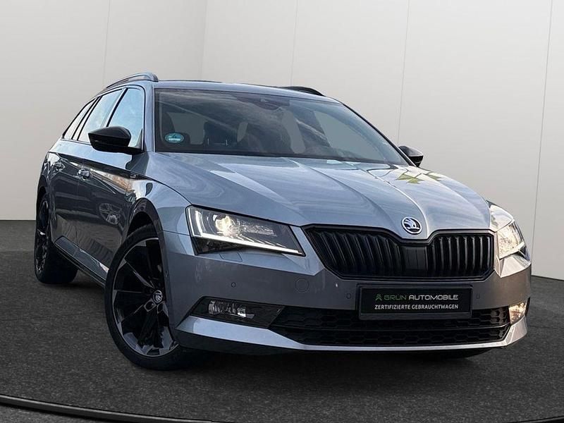 Grau Gebraucht 2017 Skoda Superb SportLine Limousine | 21.950 € (Fairer Preis) - Bild 1/4