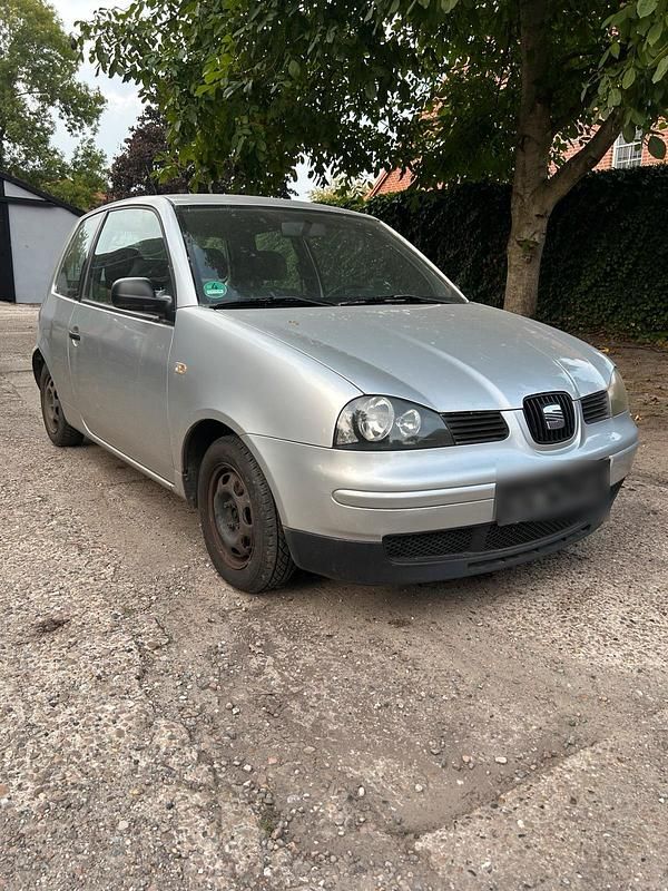Silber Gebraucht 2004 Seat Arosa Kleinwagen | 600 € (Guter Preis) - Bild 1/4