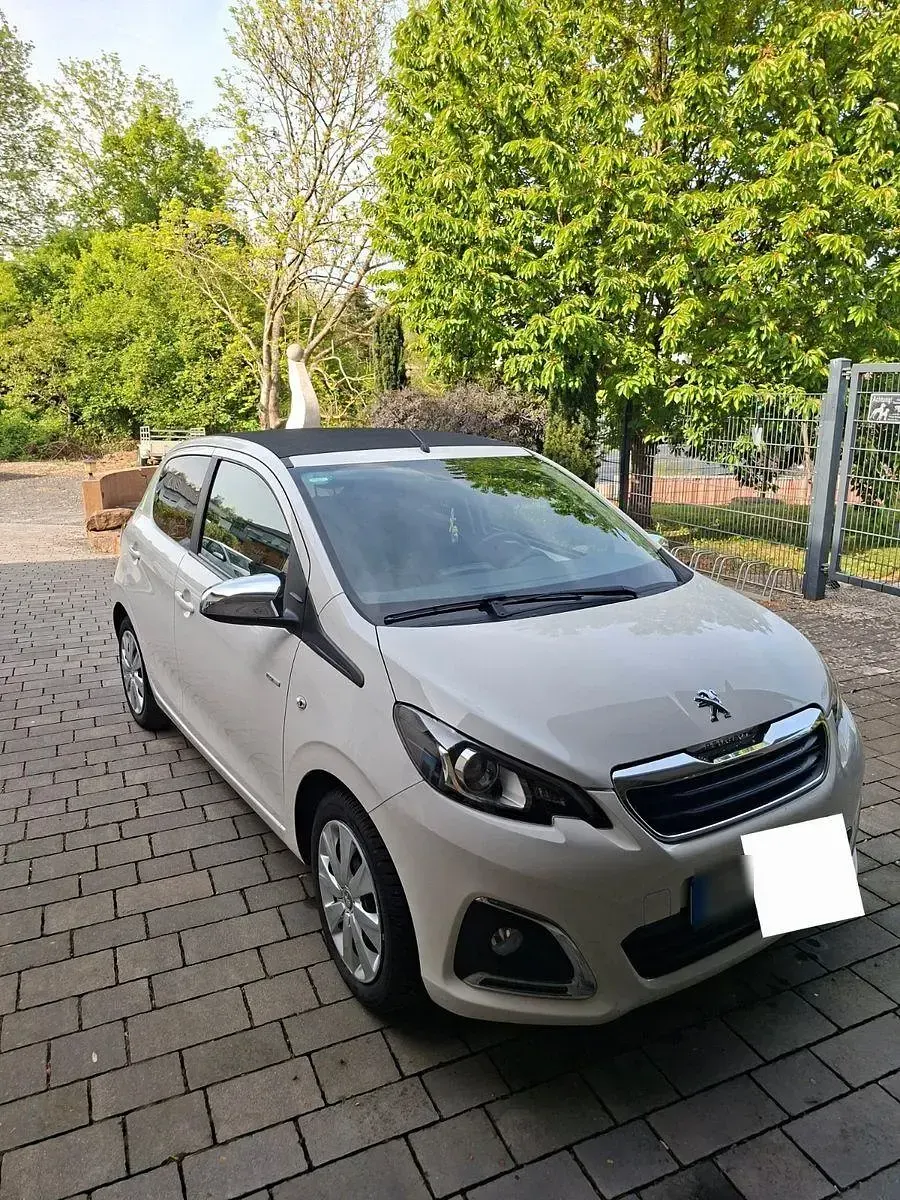 Gebraucht Peugeot 108 Style 72 PS (52 kW) 2021 Weiß Kleinwagen