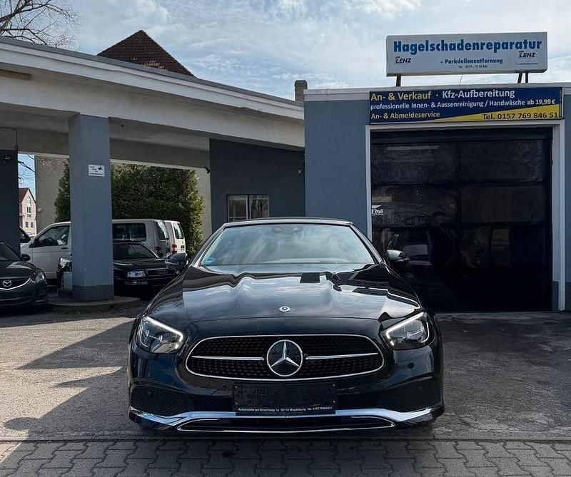 Gebraucht Mercedes E220 194 PS (142 kW) 2020 Schwarz Cabrio