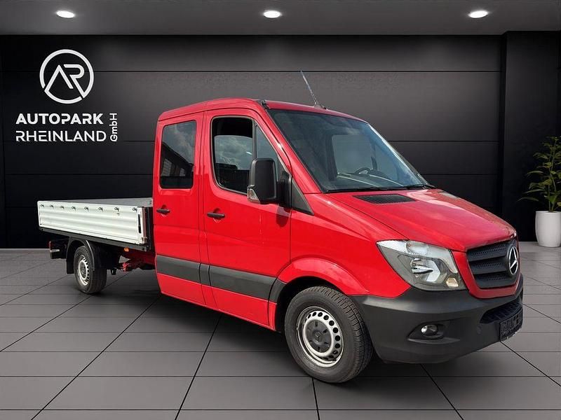 Gebraucht Mercedes Sprinter 143 PS (105 kW) 2018 Rot Van