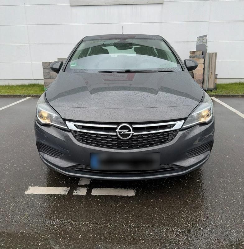 Gebraucht Opel Astra 105 PS (77 kW) 2015 Grau Kleinwagen