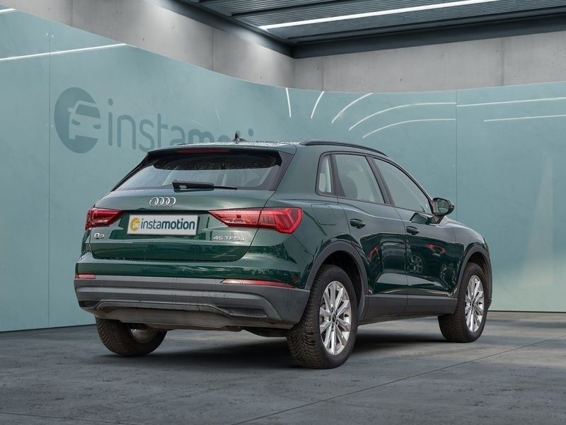 Gebraucht Audi Q3 Business 245 PS (180 kW) 2022 Andere farbe SUV