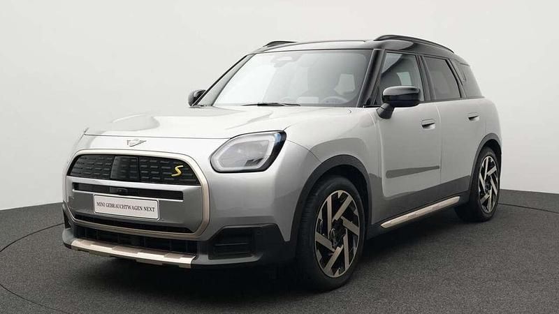 Grau Gebraucht 2024 Mini Countryman Favoured SUV | 41.180 € (Superpreis) - Bild 1/4