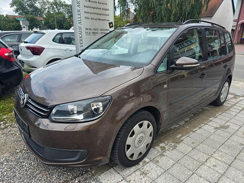 Braun Gebraucht 2011 VW Touran Van / Kleinbus | 5.750 € (Guter Preis) - Bild 1/4