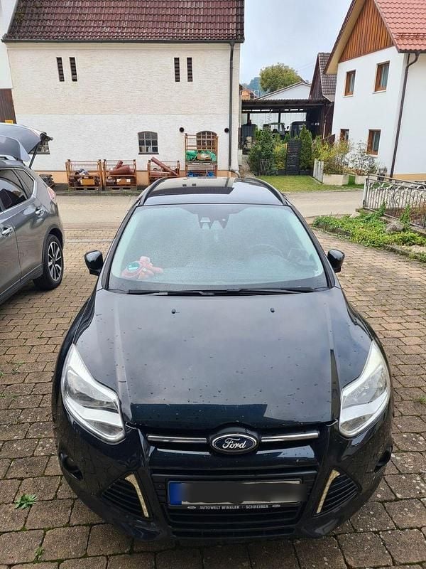 Gebraucht Ford Focus Trend 150 PS (110 kW) 2011 Schwarz Kombi