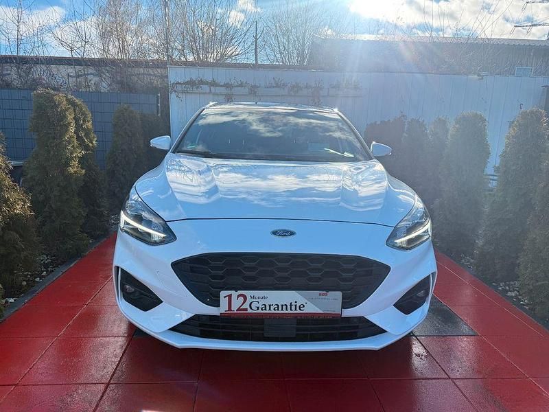 Gebraucht Ford Focus ST-Line 125 PS (91 kW) 2018 Weiß Limousine