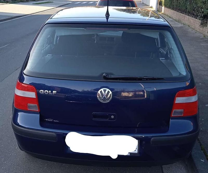 Gebraucht VW Golf IV 75 PS (55 kW) 2002 Blau Limousine