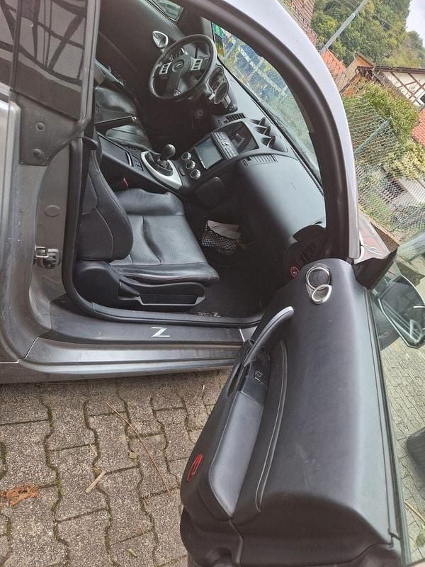 Grau Gebraucht 2006 Nissan 350Z Pack Coupé | 11.000 € (Superpreis) - Bild 1/4