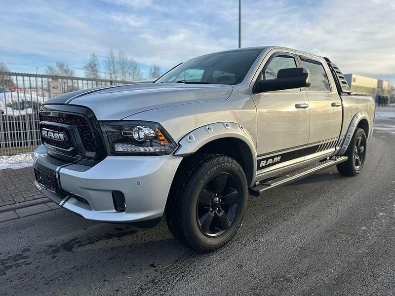 Second-hand Dodge Ram 401 CP (294 kW) 2019 Argintiu Pickup