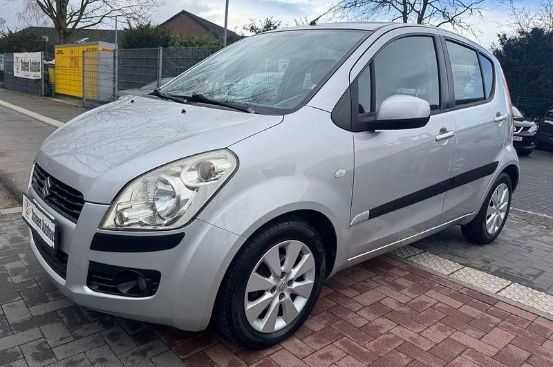 Gebraucht Suzuki Splash Comfort 86 PS (63 kW) 2010 Weiß Kleinwagen