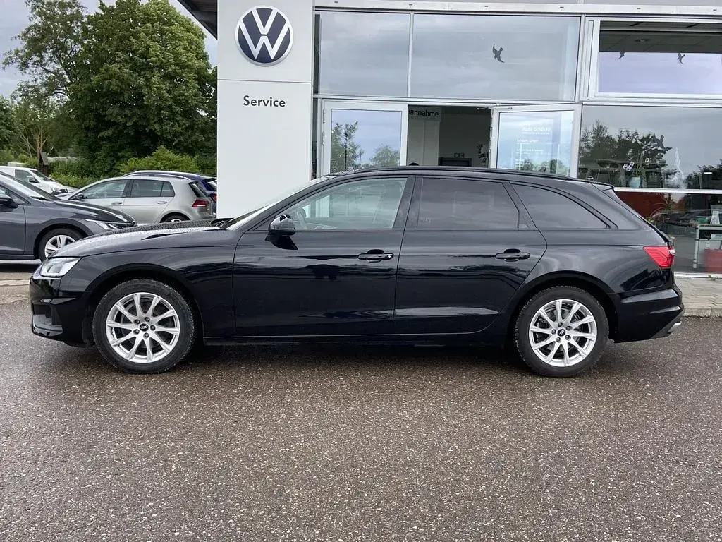 Gebraucht Audi A4 150 PS (110 kW) 2022 Schwarz Kombi