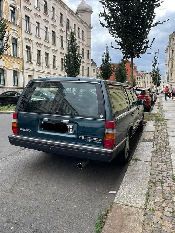 Blau Gebraucht 1988 Volvo 740 Kombi | 6.600 € - Bild 1/4