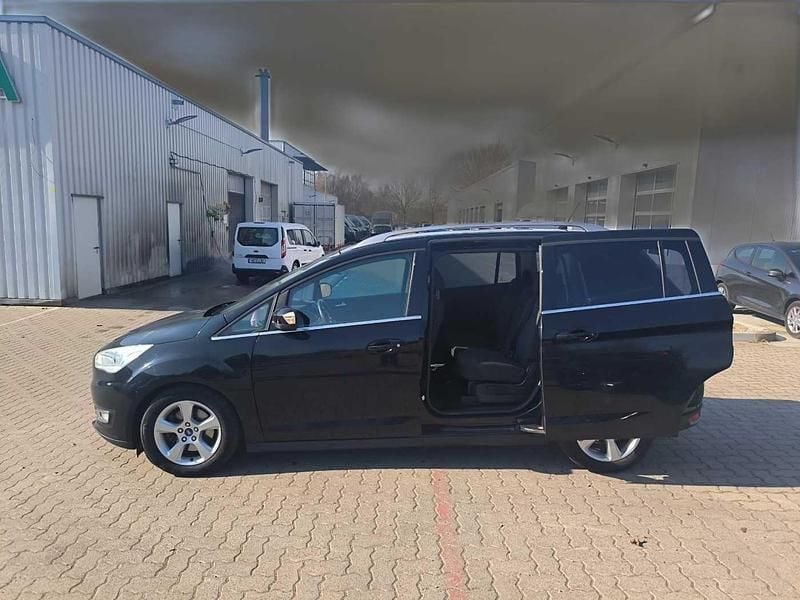 Gebraucht Ford Grand C-Max Titanium 150 PS (110 kW) 2017 Schwarz Van / Kleinbus
