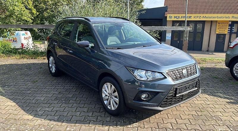 Grau Gebraucht 2020 Seat Arona XCELLENCE SUV | 13.650 € (Guter Preis) - Bild 1/4