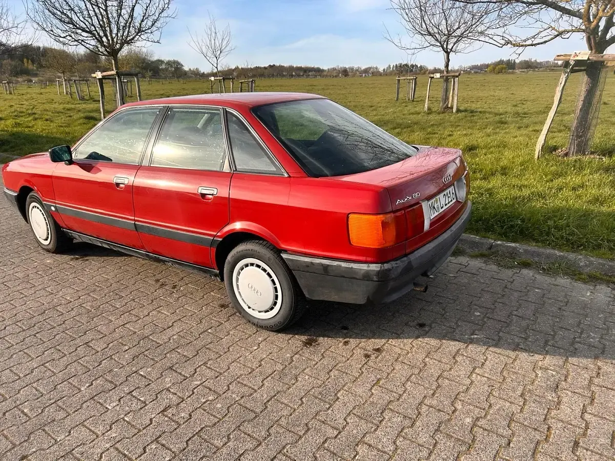 Gebraucht Audi 80 Design 75 PS (55 kW) 1988 Rot Limousine