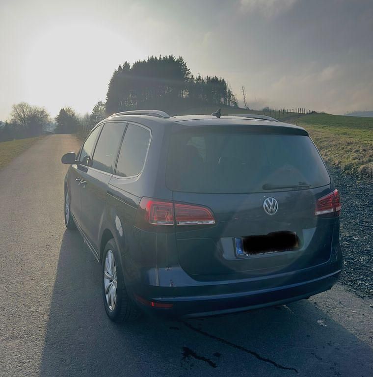 Gebraucht VW Sharan Highline 150 PS (110 kW) 2019 Blau Van / Kleinbus