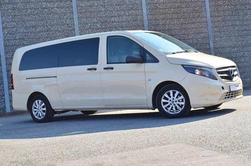 Gebraucht Mercedes Vito 163 PS (119 kW) 2019 Beige Van