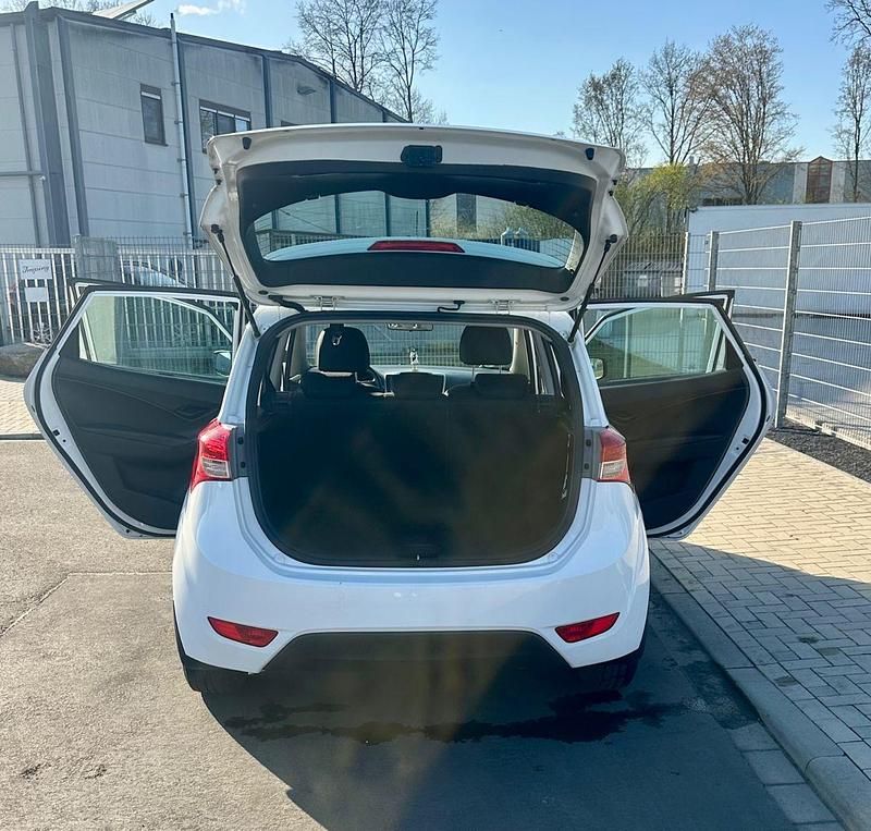 Gebraucht Hyundai ix20 Classic 90 PS (66 kW) 2015 Schwarz Kleinwagen