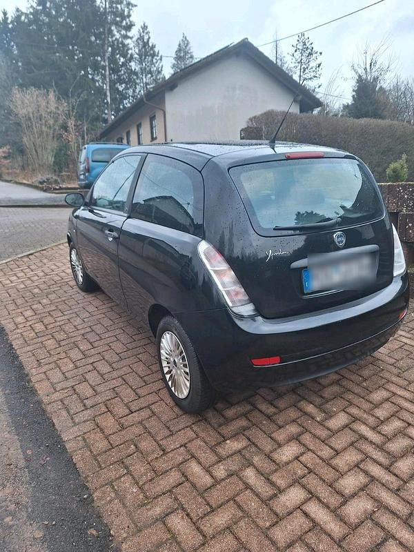 Gebraucht Lancia Ypsilon 60 PS (44 kW) 2009 Schwarz Kleinwagen
