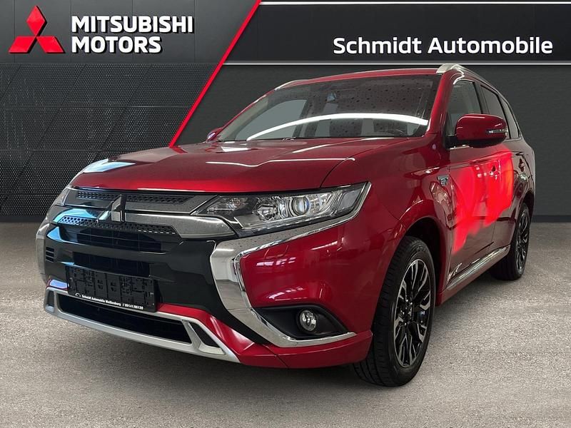 Dynamik rot (rot) Gebraucht 2020 Mitsubishi Outlander P-HEV Basis SUV | 19.470 € (Fairer Preis) - Bild 1/4