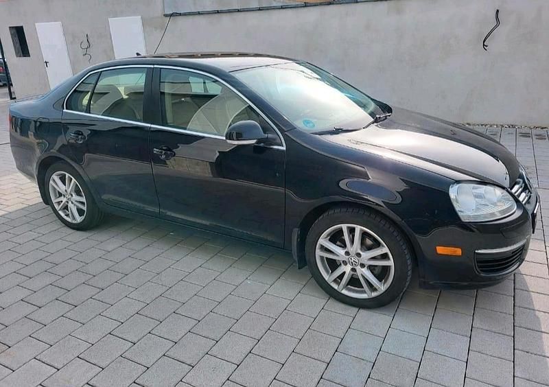 Second-hand VW Jetta 140 CP (102 kW) 2009 Negru Berlinǎ