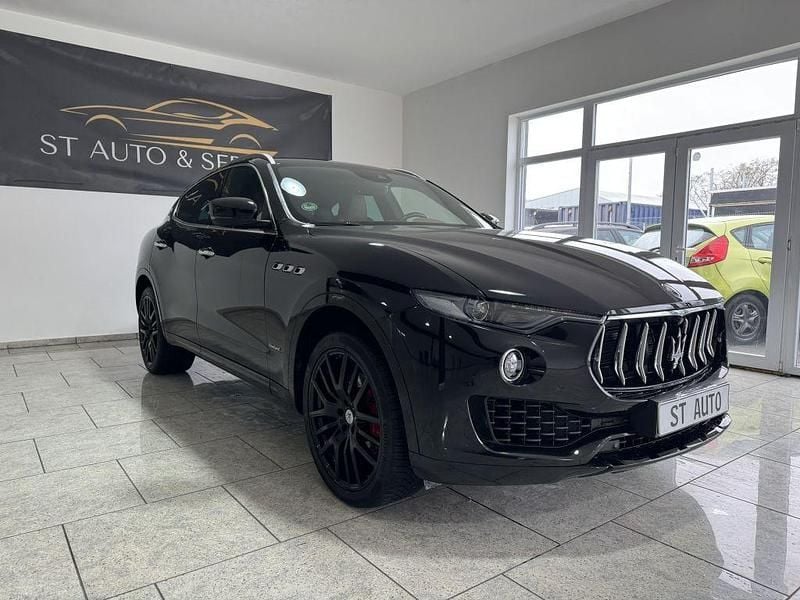 Gebraucht Maserati Levante 275 PS (202 kW) 2018 Schwarz SUV