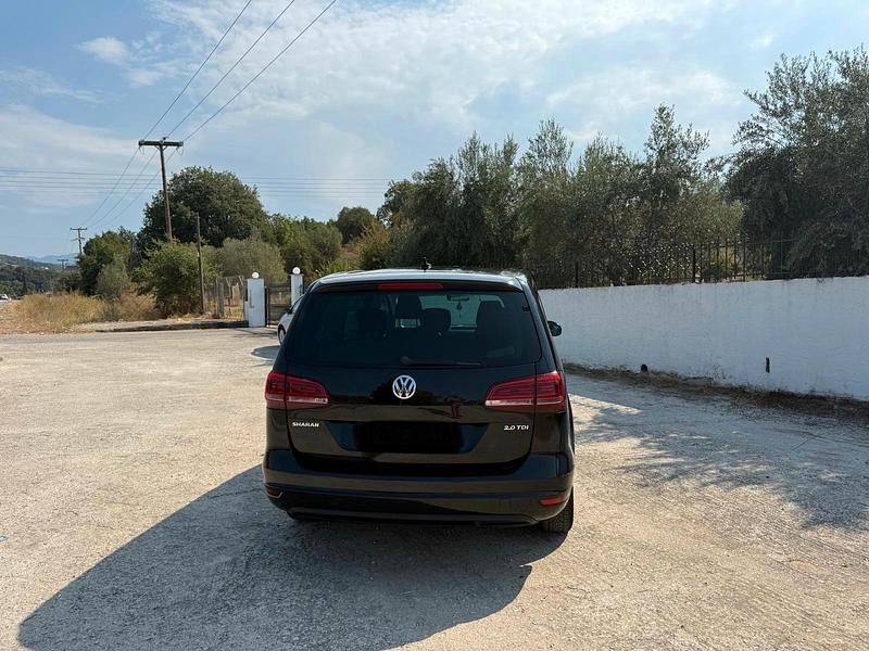 Gebraucht VW Sharan 150 PS (110 kW) 2016 Schwarz Van / Kleinbus