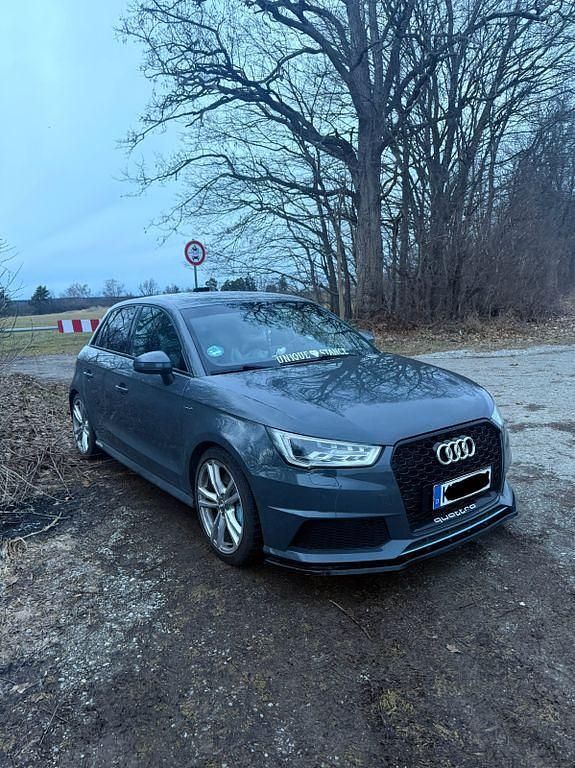 Gebraucht Audi S1 Sportback S-Line 231 PS (169 kW) 2015 Grau Kleinwagen