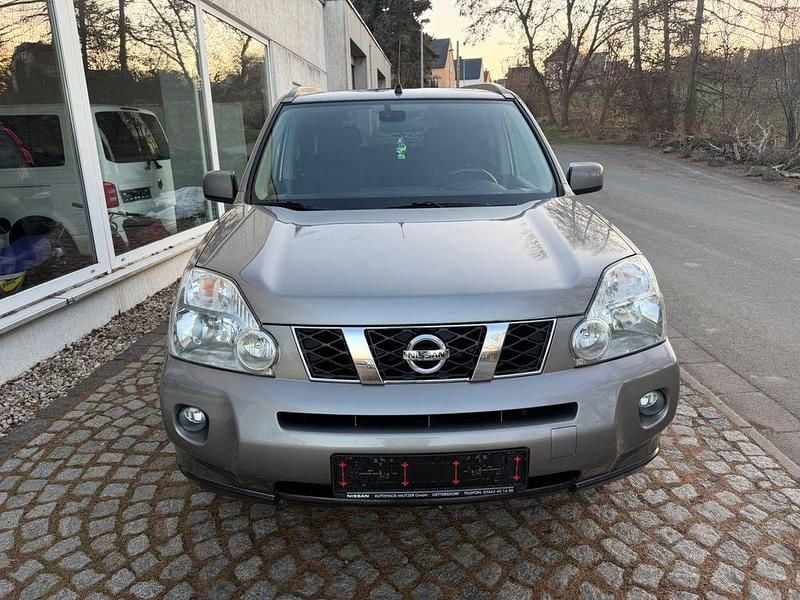 Grau Gebraucht 2009 Nissan X-Trail SE SUV | 4.400 € (Superpreis) - Bild 1/4