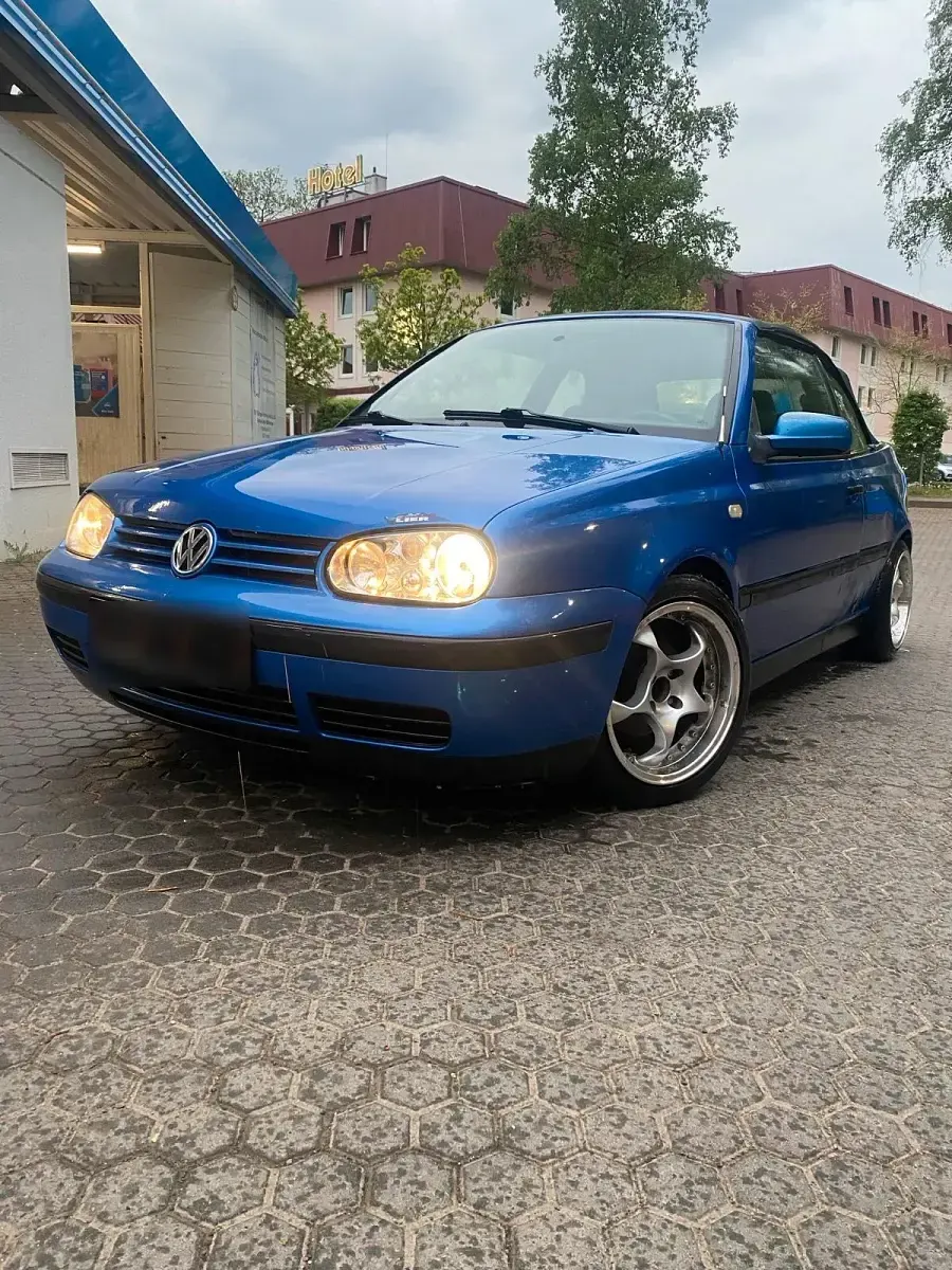 Gebraucht VW Golf 101 PS (74 kW) 2000 Blau Cabrio