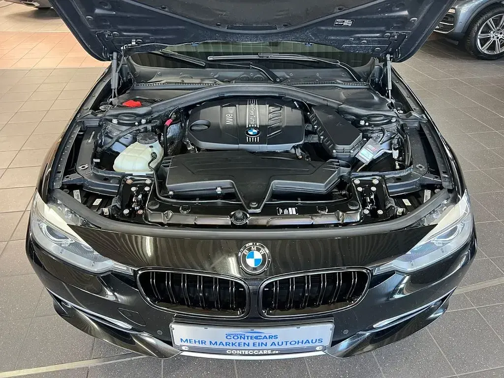 Gebraucht BMW 320 Comfort Edition 184 PS (135 kW) 2013 Schwarz Kombi