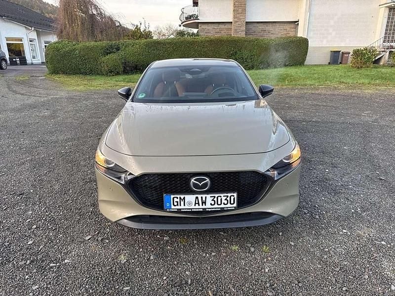 Zircon sand Gebraucht 2025 Mazda 3 Nagisa Limousine | 27.990 € (Guter Preis) - Bild 1/4