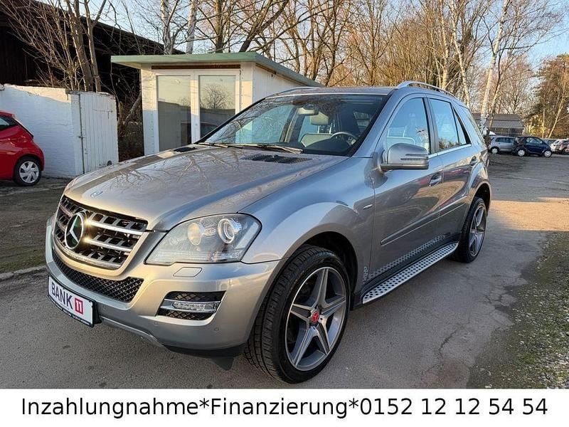 Gebraucht Mercedes ML350 231 PS (169 kW) 2010 Silber SUV