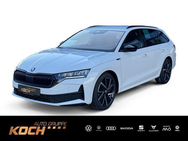 Moonweiss metallic Gebraucht 2024 Skoda Octavia SportLine Kombi | 36.560 € (Fairer Preis) - Bild 1/4