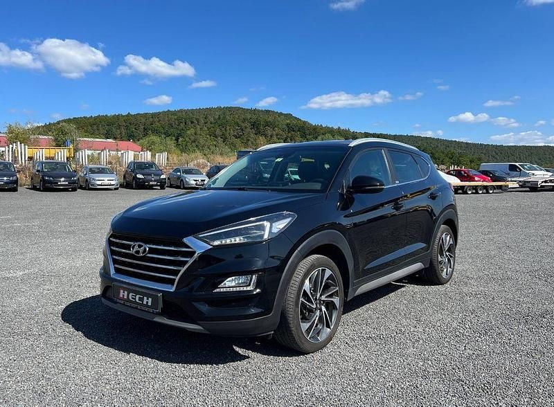 Schwarz Gebraucht 2020 Hyundai Tucson Advantage SUV | 14.590 € - Bild 1/4