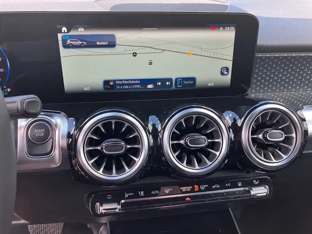 Gebraucht Mercedes EQB250+ 139 kW (190 PS) 2025 Weiß SUV