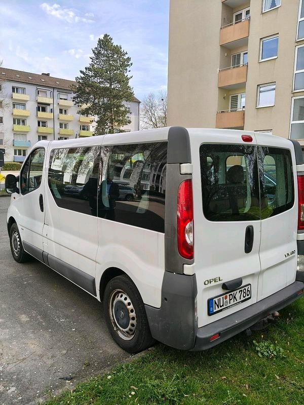 Gebraucht Opel Vivaro 2010 Weiß Van / Kleinbus
