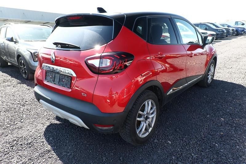 Gebraucht Renault Captur Intens 150 PS (110 kW) 2020 Rouge flamme metallic / schwarz SUV
