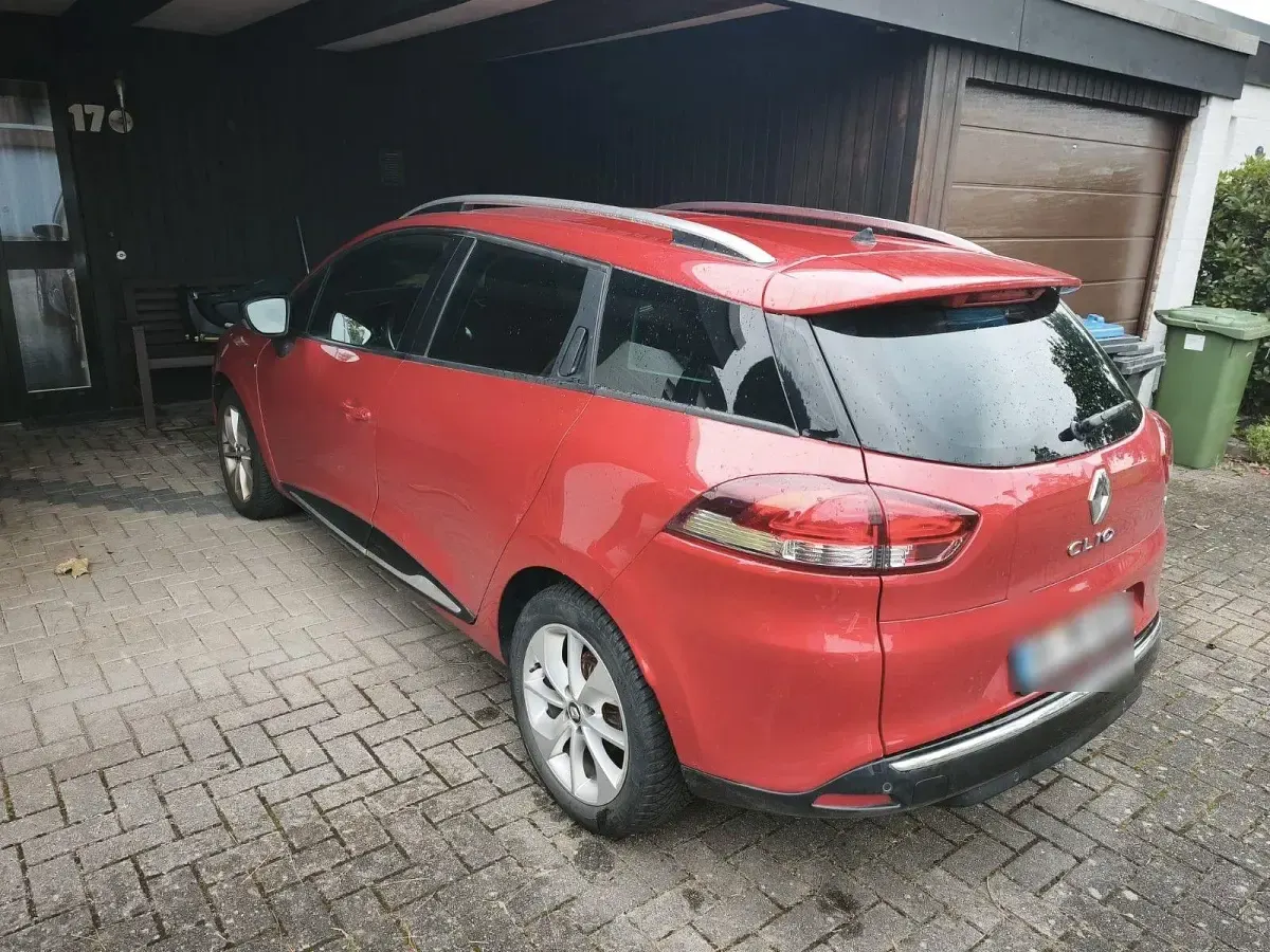 Gebraucht Renault Clio GrandTour 90 PS (66 kW) 2016 Rot Kombi
