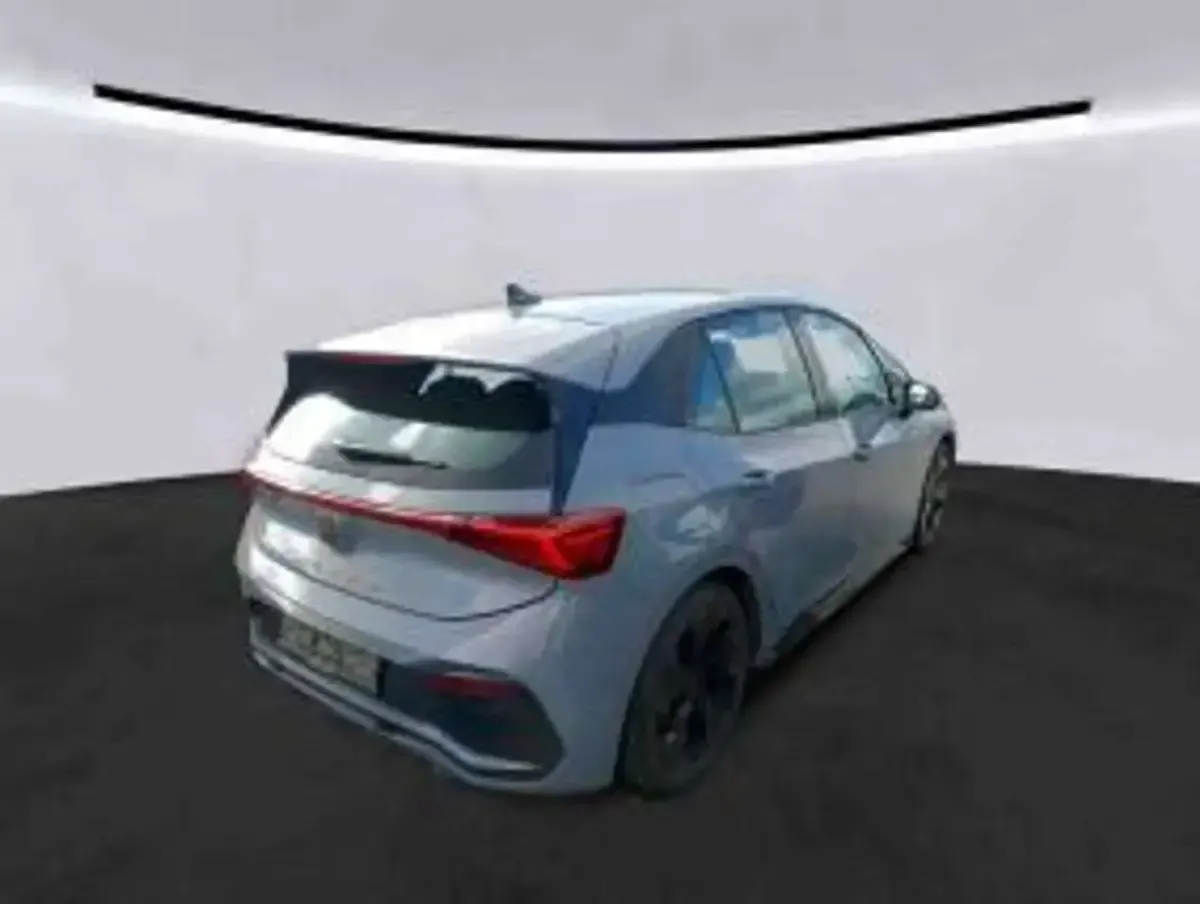 Second-hand Cupra Born 150 kW (204 CP) 2024 Gri Hatchback