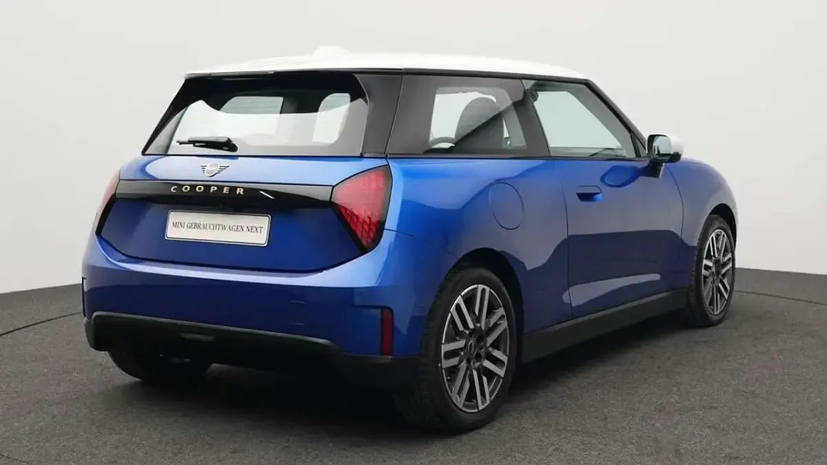 Occasion Mini Cooper Classic 135 kW (184 ch) 2025 Bleue Citadine