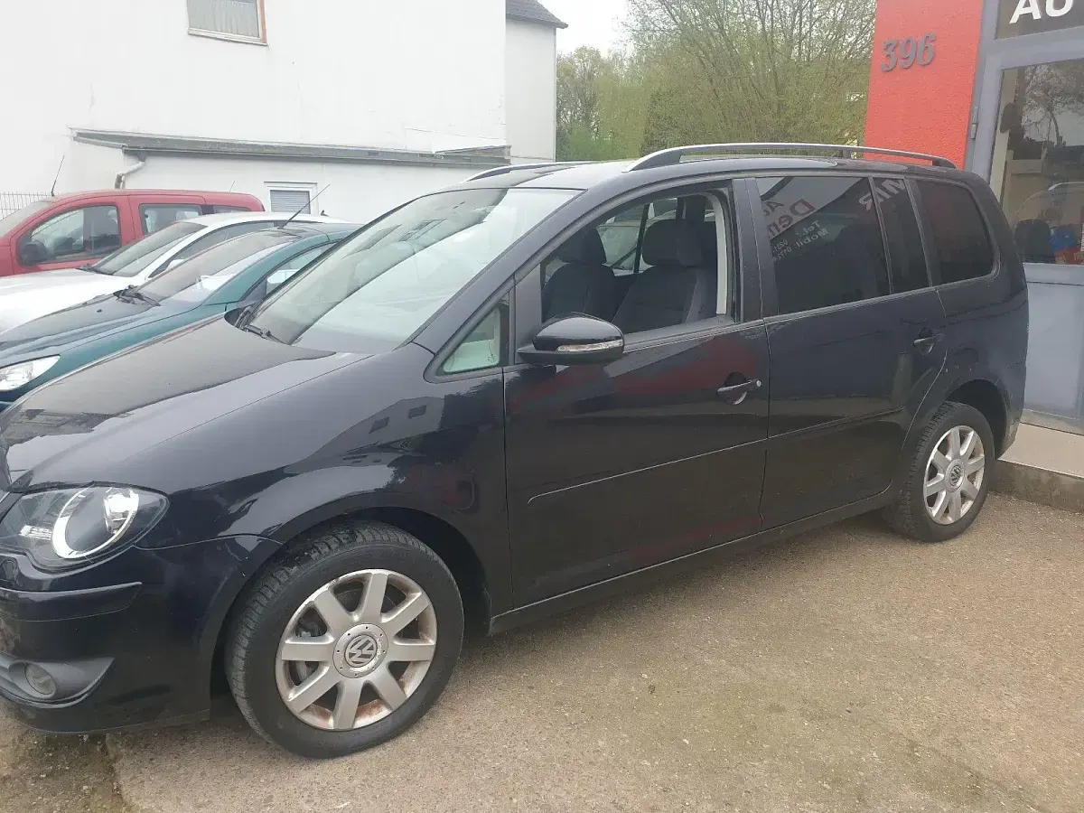 Gebraucht VW Touran Freestyle 140 PS (102 kW) 2009 Schwarz Van / Kleinbus