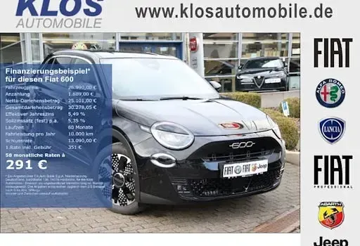 Neu Fiat 600 La Prima 110 PS (80 kW) 2026 Schwarz SUV