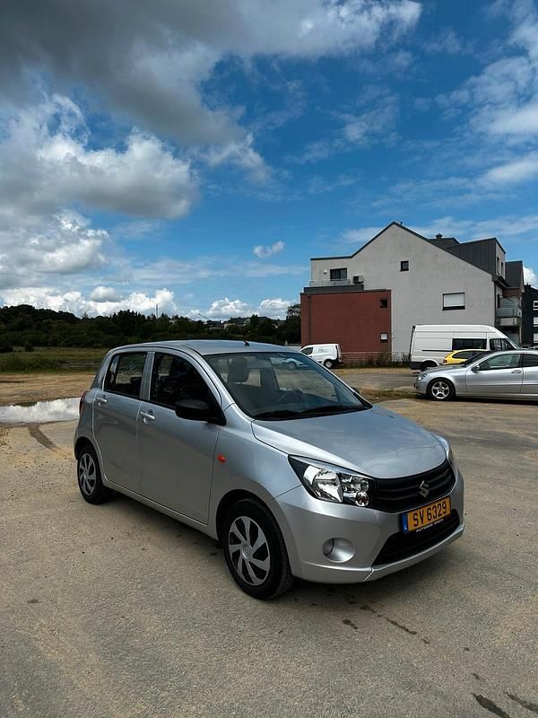 Silber Gebraucht 2019 Suzuki Celerio Kleinwagen | 7.750 € (Fairer Preis) - Bild 1/4