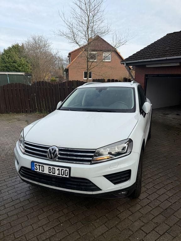 Gebraucht VW Touareg 204 PS (150 kW) 2017 Weiß SUV