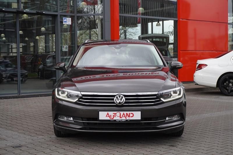 Gebraucht VW Passat Highline 190 PS (139 kW) 2015 Grau Kombi