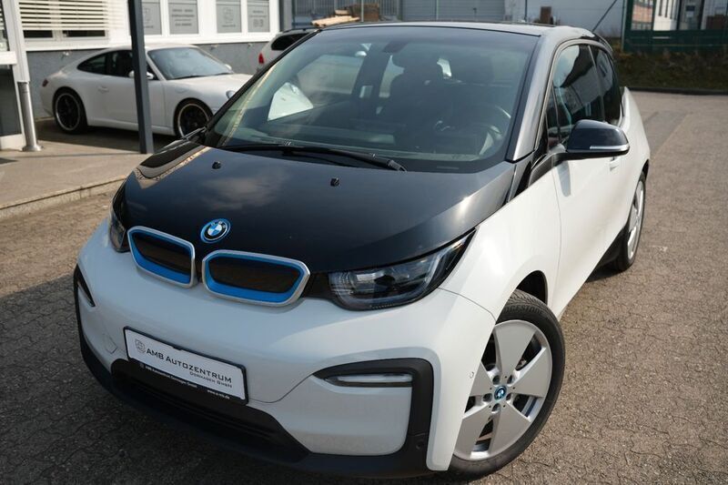 Weiß Gebraucht 2021 BMW i3 Basis Kleinwagen | 19.399 € (Guter Preis) - Bild 1/4